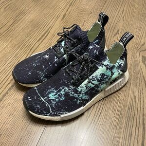 Men’s Size 10.5 Adidas NMDs R1 Marble Aero Green Boosts Athletic Shoes